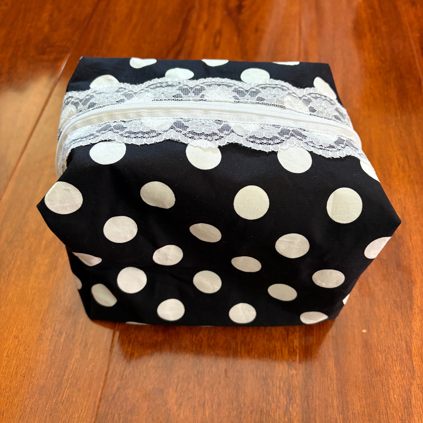 Black/White Polka Dot Makeup Bag
